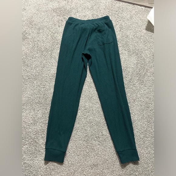 Alo Yoga
Muse Sweatpant - Midnight Green - Picture 6 of 6